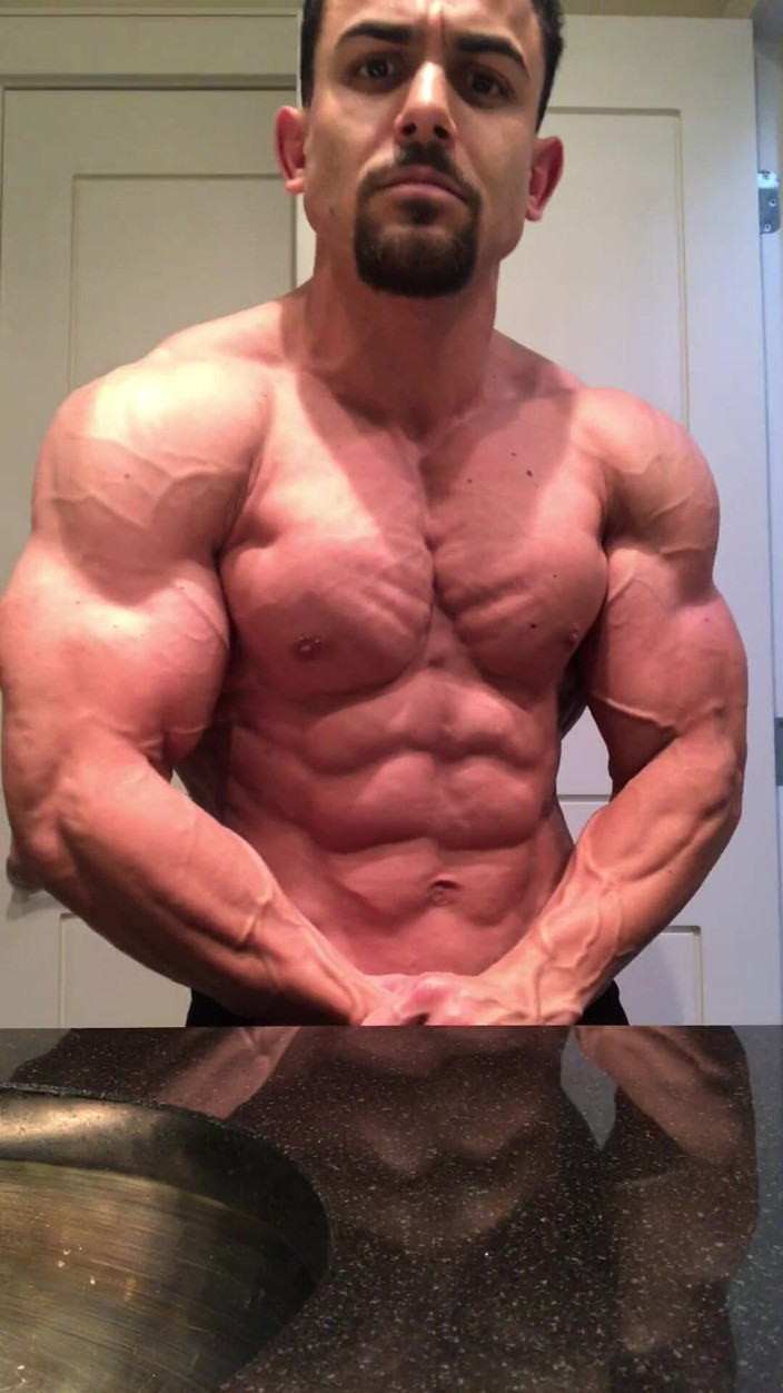 Benji Bastian: Jacked Bodybuilder Benji Bastian Flexing His Huge, Shredded, Muscles