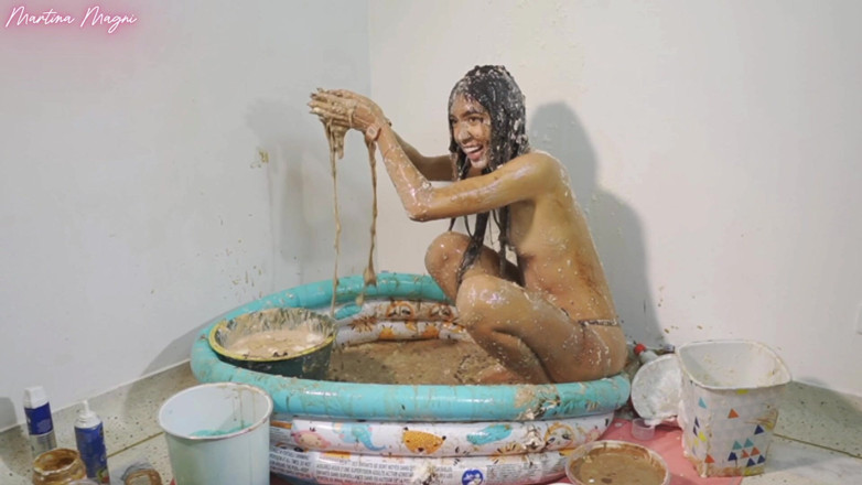 MartinaMagni: Messy Contest Ends in a Very Hot JOI
