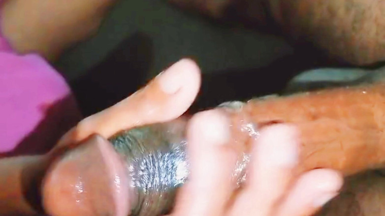 Boyfriend: Pizdă drăguță din Bangladesh se bucură de futai cu indianul...