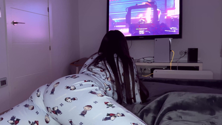 Pamsnusnu: Gaming with Stepsis Ends in Hard Fuc