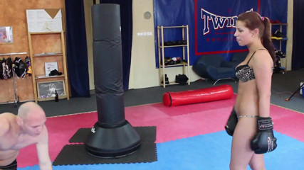 Femdom Austria: Mia punches down Mickey