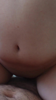 Je partage ma femme avec un ami, elle fait jouir vite n'importe qui !