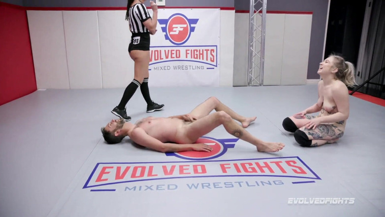 Evolved Fights: Kaiia eve बनाम jay West मिश्रित कुश्ती