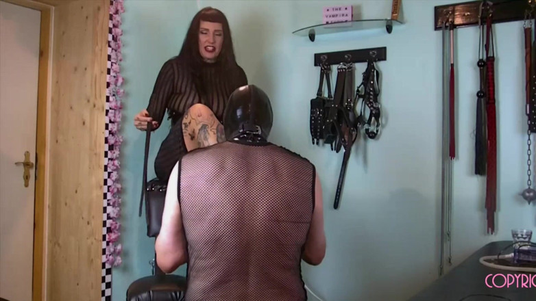 Domina Lady Vampira - SM Studio Femdom Empire: FemDom Diva 1 - Mistress's foot slave