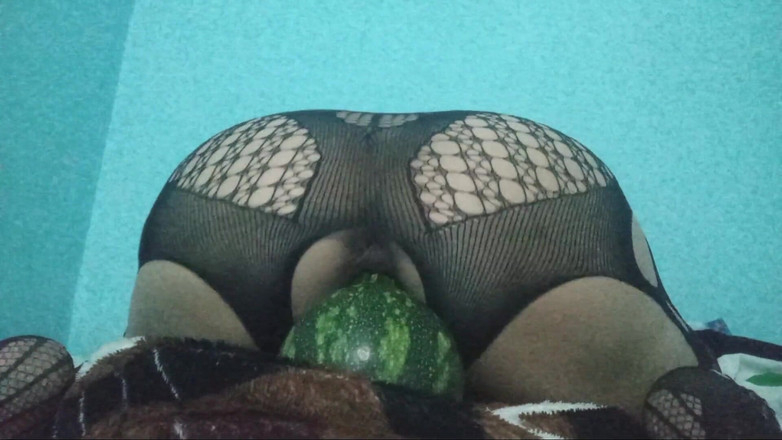 Lobicam: Rich Mount'da lezzetli bir şekilde mastürbasyon yapıyorum