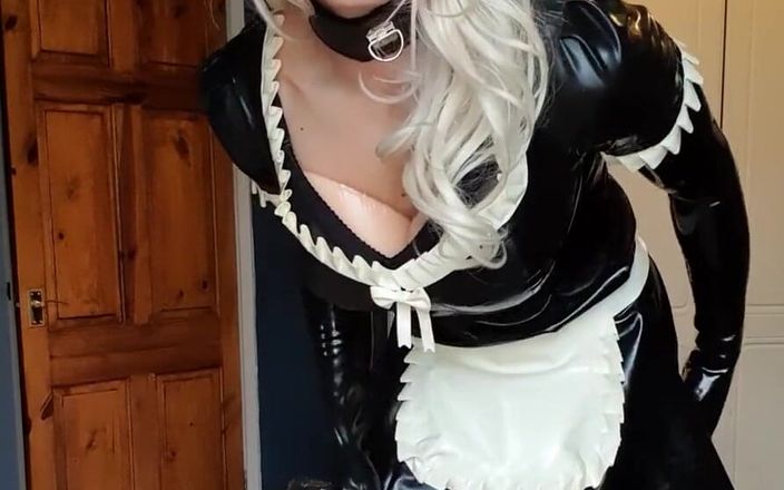 JessicaXD: Czując się super niegrzeczny w moim lateksowym stroju pokojówki fetysz