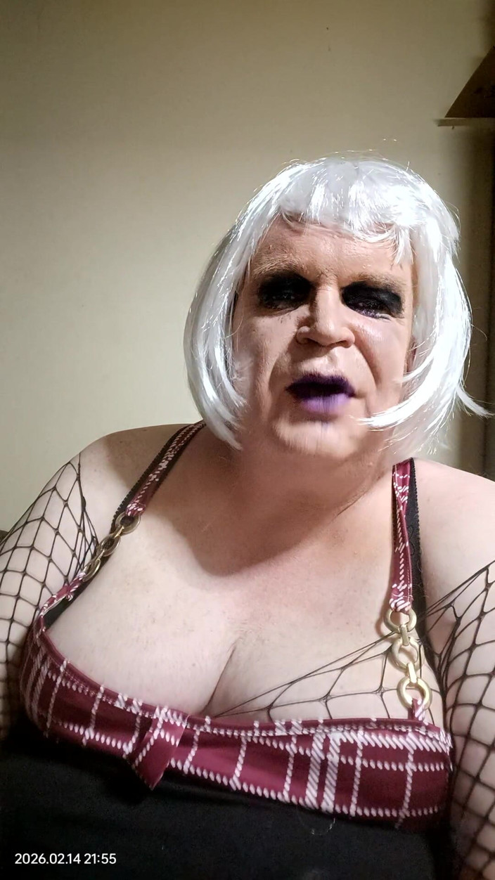 Stephanie-Nicole-TV: BBW TV è una cagna e istruzioni per sborrare
