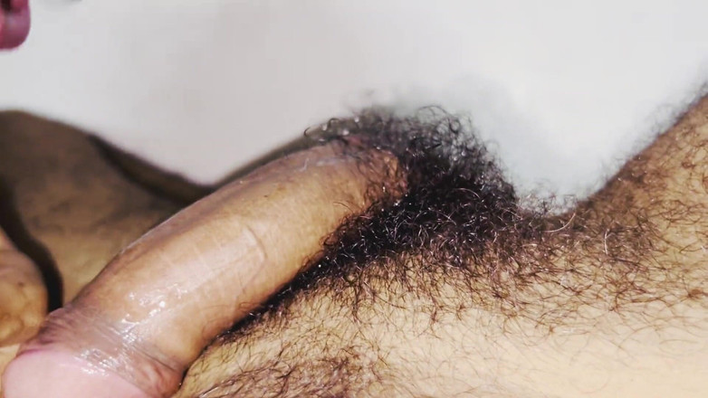 Immfuck: Müslüman tesettürlü Hintli gırtlağına kadar alma kraliçesi geri döndü, tamamen ıslak öğürme...