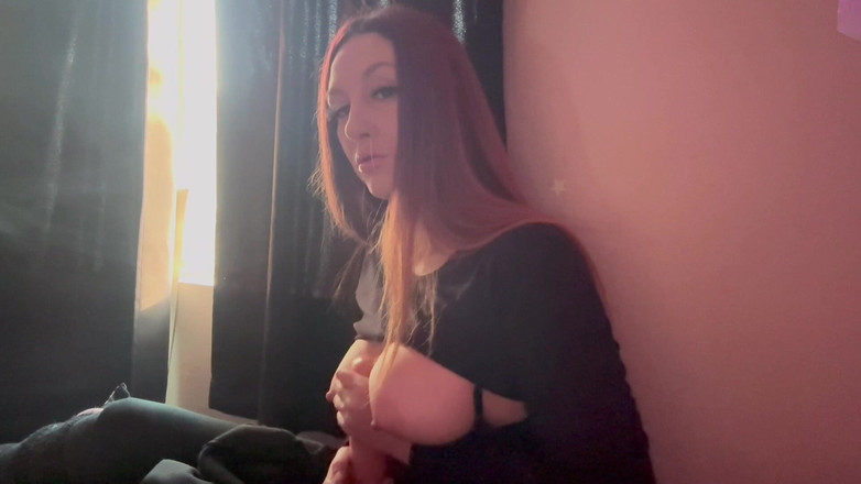 Artemisia Love: Итальянская возбужденная милфа с длинными волосами с большими сиськами Artemisia обожает горячую расслабляющую игру с дилдо со своими возбужденными сиськами