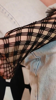 Malha elegante e bombas brilhantes - provocação relaxada com loosefit