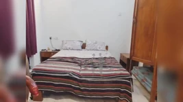 Otelde erkek arkadaş ve kocasıyla üçlü seks