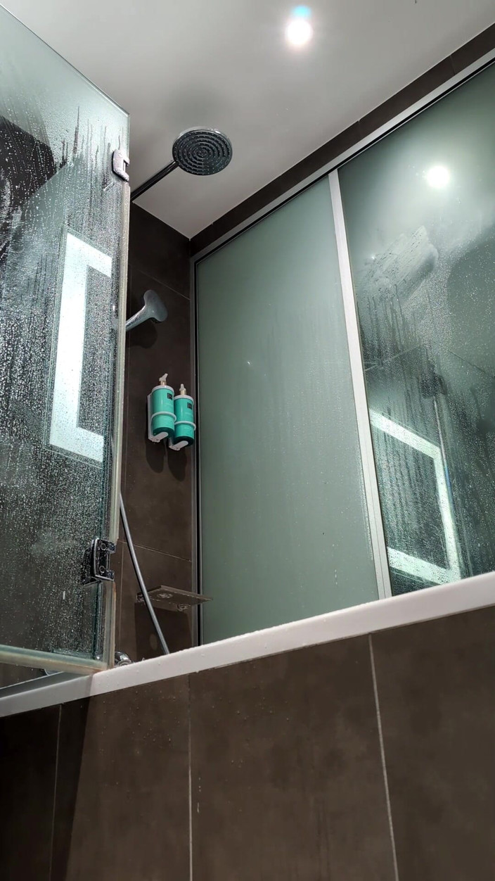 Mart_the_cat: Mă alătur socrului meu la duș