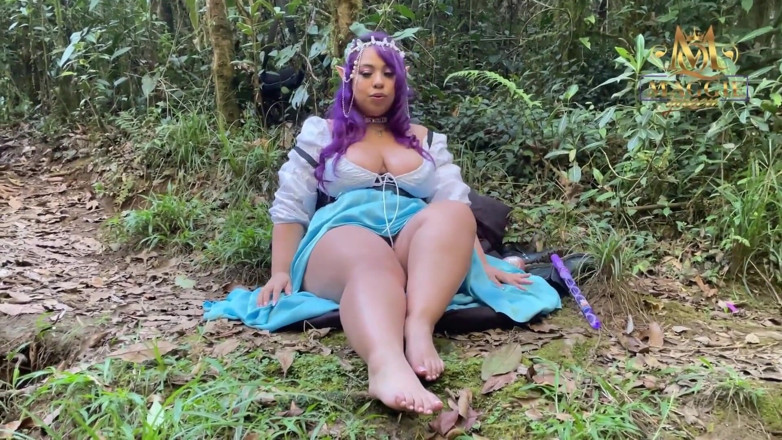 Maggiequeen: Perverted Elf