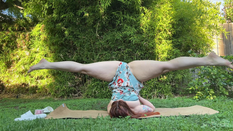 Siri Dahl: Solo açık havada yoga