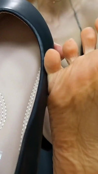 Smell My Feet After Long Hours in Ballet Flats Shoes Ita