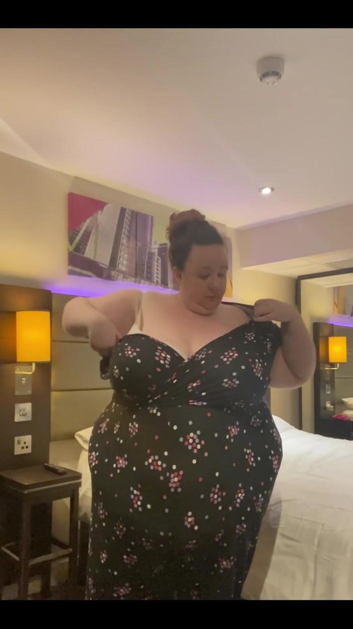 Ivy gold: Brunett ssbbw