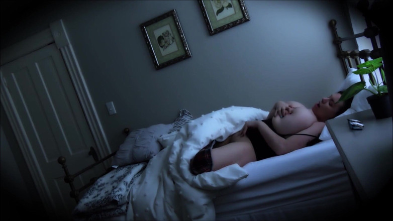 Lovely Lilith: A letto con l'arrapata sorellastra bella lilith bbw con grandi...
