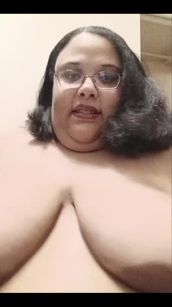 Jessica pigslut: Chceš si hrát s mými kozami?