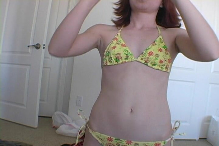 Solo Dream Babes: Solo Dream Babes: Jamie Lynn experimenta calcinha