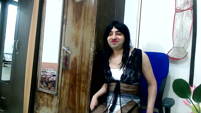 Cute & Nude Crossdresser: Mooie mietje travestiet femboy lieve lolly met roze lippen en...