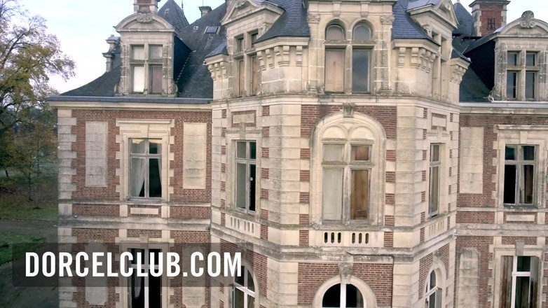Dorcel Club: Hot threesome with 2 gorgeous babes