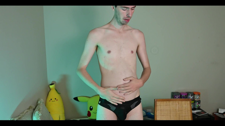 ElementX1018: Aku lagi asik muasin memekku pakai mainan seks ukuran raksasa