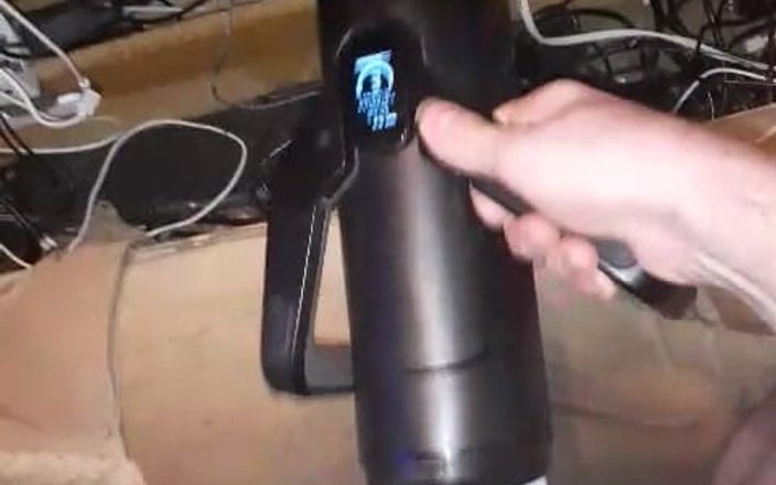 Au79: Masturbating with a Toy and a Chat Bot