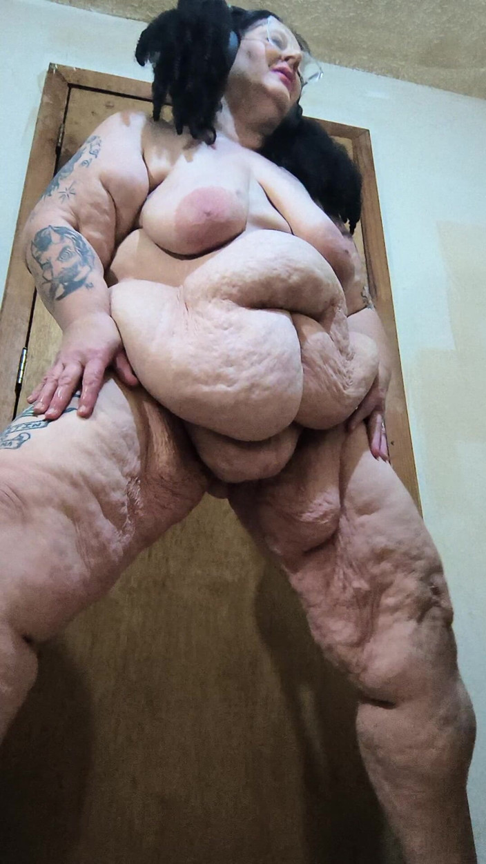 HerculesnVENUS: 当她操她的盒子滴到她的屁股时，这是一个精液浴飞溅