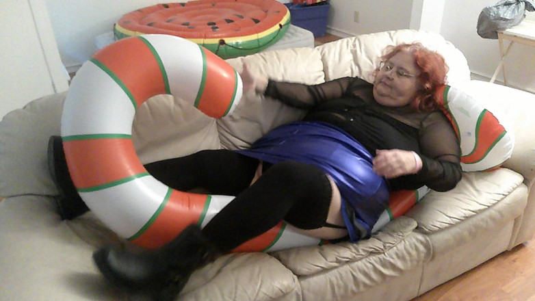 BBW nurse Vicki adventures with friends: Große Schöne Krankenschwester Vicki Versucht, Ihren Zuckerstange Zu Quetschen?