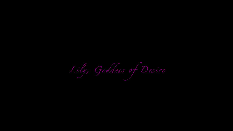 Lily, Goddess of Desire: Blond Włosa Bogini Z Dużą Łechtaczką Zabawia Się W Łóżku