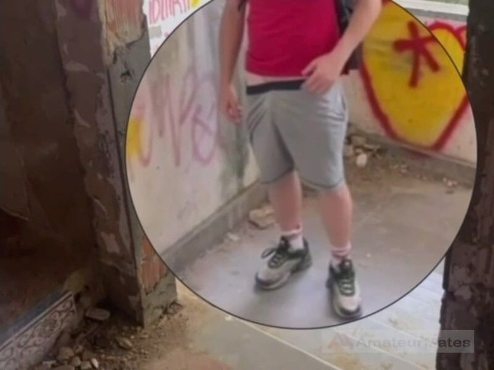 AmateurMates: Amatör serbest top, şişkinlik ve vpl derlemesi (görünür penis çizgisi)