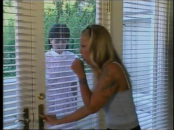 Old Good Porn: Pelacur manis ini lagi asik ngentot memek satu sama lain...