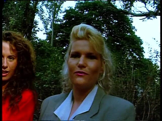 Lucky Cooch: Two sexy chicks at the outdoors interview