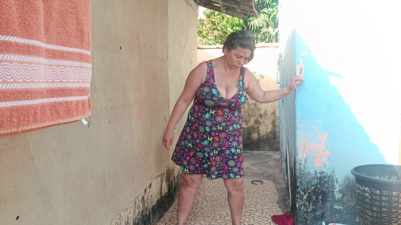 Sharinga: Picking up Neighbor at Home