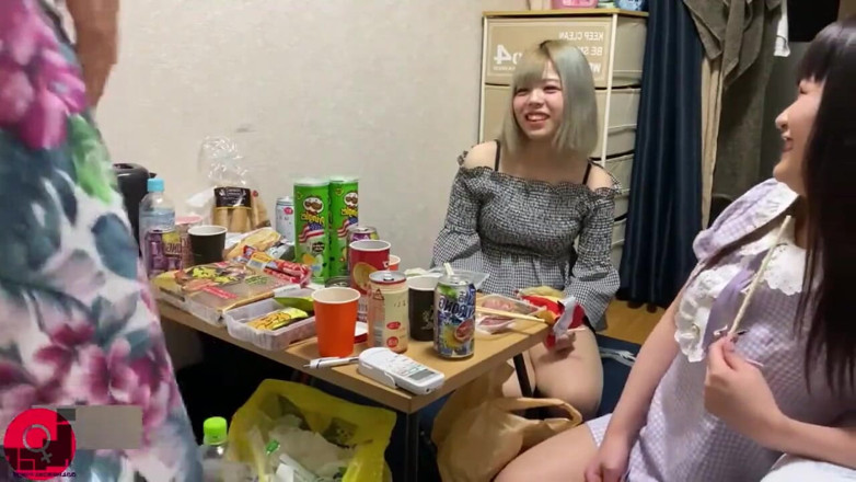 Studio JAV Launcher: เด็กหีหื่นๆ 0300 ไม่เซ็นเซอร์
