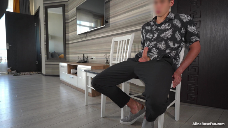 Alina Rose: Tira fuori un cazzo di fronte a uno sconosciuto nella...