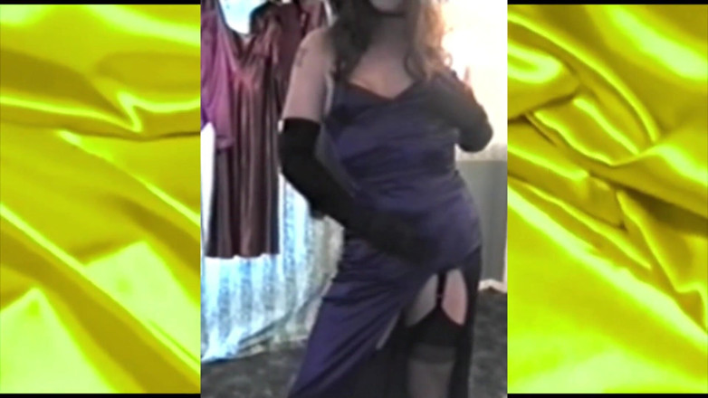 MoniqueSatinTv: Blå satin 01