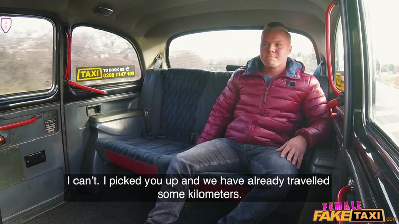 Female Fake Taxi: Жіноче фальшиве таксі - водій німфоманки міняє член на готівку