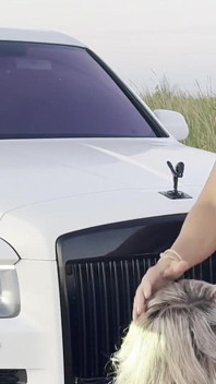 Smíšená asijská bohyně Luna Luxe je ošukaná v Mém Rolls Royce - Teddy Tarantino