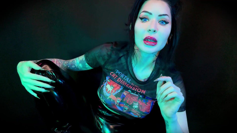 Baal Eldritch: Hideous to Heartthrob: Bimbo Booster -gender transformace, Sissification