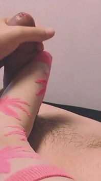 Cô ấy có thể làm điều đó bằng chân của mình