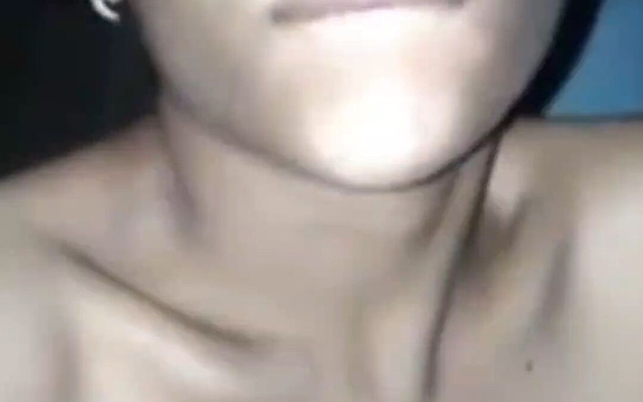 Puja viswash: Ich reibe meine muschi mit drei fingern