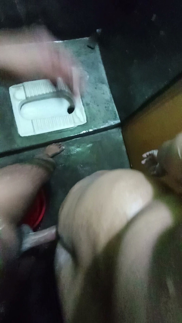 romanticcapol: Bangla romantisches Bad mit stiefschwester im badezimmer