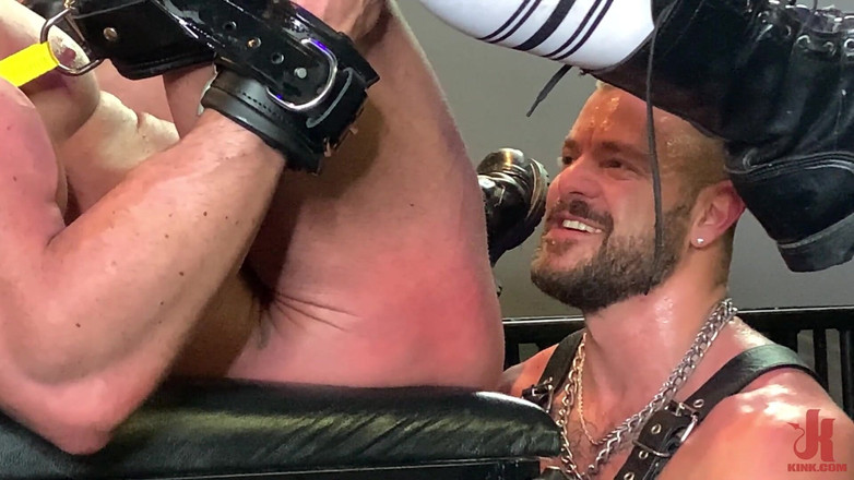 Kinky Bites Gay: Ano, mistr: Scott Wild a Kai Marcos - Raw