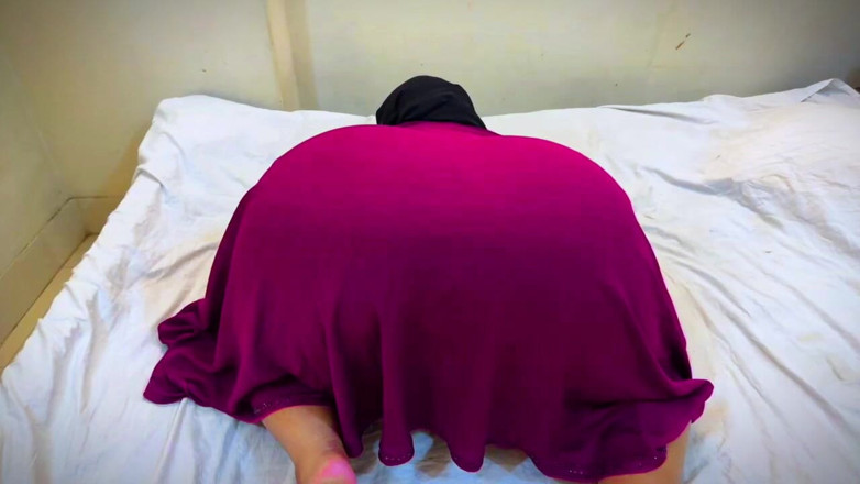 Your Boy's Cum: Dirty Asshole &amp; Pussy Mms Live - Big Ass Cairo Muslim Girl