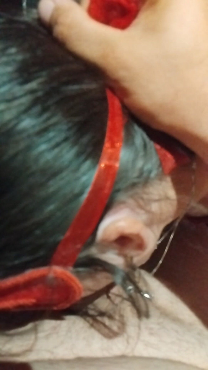 Hard couple: एक मुखौटा में एक अजनबी द्वारा