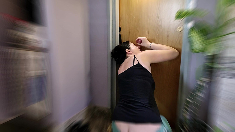 Toilet Mommy: Gloryhole