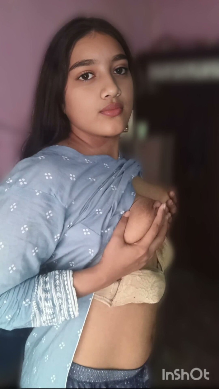 Naughty_Sana: Těsné romantické ukazování sexy nevlastní sestry