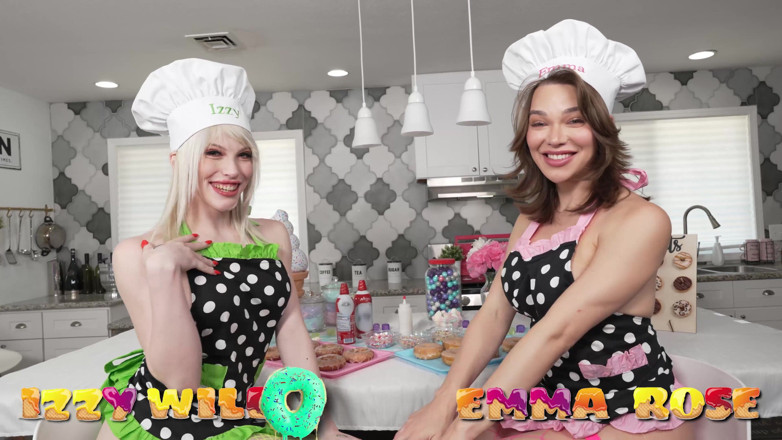 TSPlayground: Anal Cupcakes with Emma Rose and Izzy Wilde