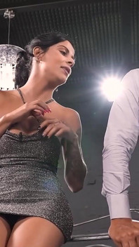 Anal Ninfomaníaca Sandra Soul Recebe Seu Cu Esmagado Por Pau Enorme